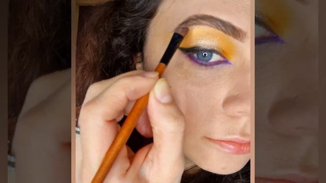 Красивый макияж глаз в желто-фиолетовых тонах(Beautiful eye makeup) смотреть онлайн