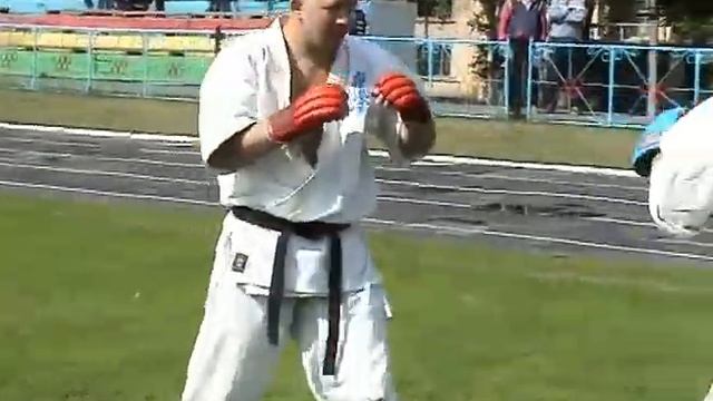 Показательные выступления на день физкультурника 2005 год смотреть онлайн