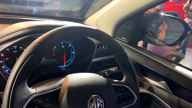 2019 MG Hector SUV revealed in India - First Look Walk Around смотреть онлайн