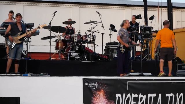 O PARQUE DE DIVERSÕES MAIS BARULHENTO DO MUNDO!! Angry Birds no Burger King e Daily Vlog em Familia смотреть онлайн