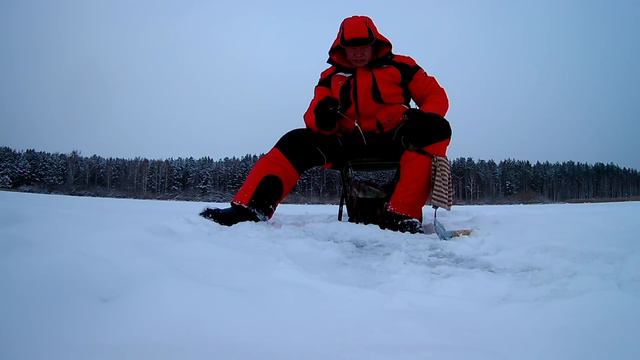#30 Окунь на мормыш/Зимняя рыбалка 2018-2019/Белоярское водохранилище смотреть онлайн