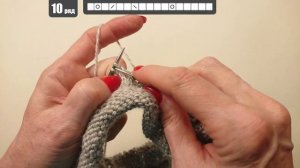 ВЯЖЕМ МОДНУЮ ШАПКУ НА ОСЕНЬ-ЗИМУ / Подробный МК по вязанию женской шапки спицами