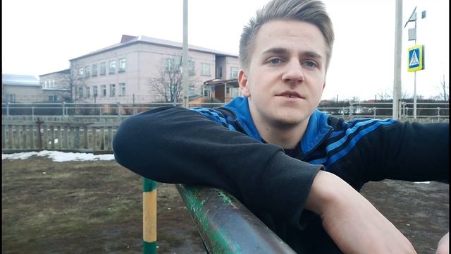 Как накачать грудные мышцы на спортивной площадке. смотреть онлайн