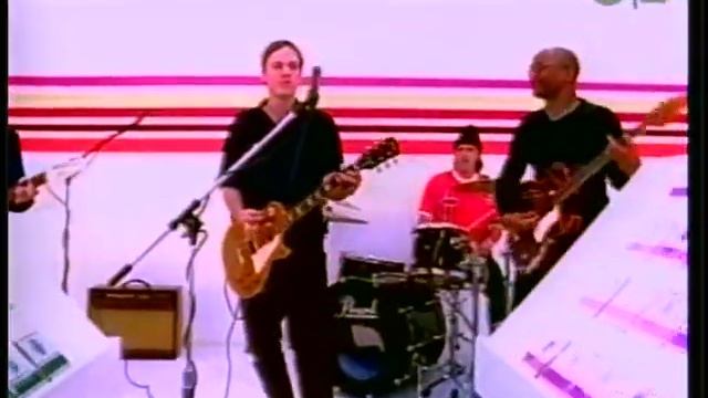 Freedy Johnston "On The Way Out" смотреть онлайн