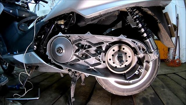 Ремонт Honda Silver Wing 600 смотреть онлайн