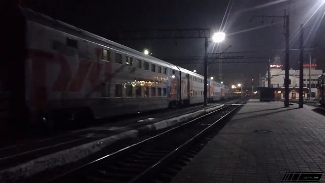 РЖД ЭП20-002 с двухэтажным поездом №104 Адлер - Москва смотреть онлайн