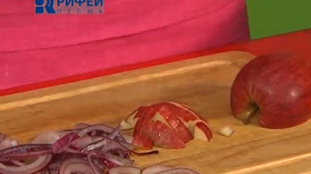 Что Есть Эскалоп из свинины с фруктовым салатом смотреть онлайн