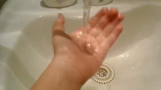 Как помыть руки смотреть онлайн