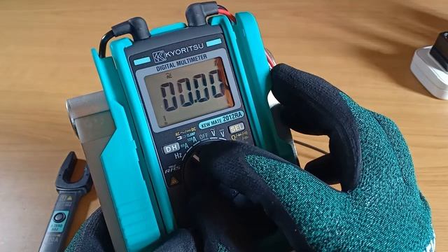 [Eng Sub]KEW MATE 2012RA Compact Digital True RMS Multimeter with AC/DC Current Sensor смотреть онлайн