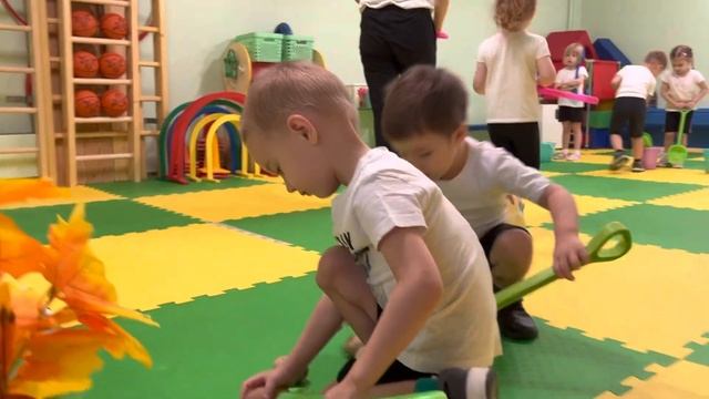 Видео увлекательного физкультурного занятия в младшей группе смотреть онлайн