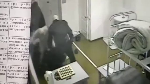 Пытки в пресс-хате с одобрения мусоров. смотреть онлайн