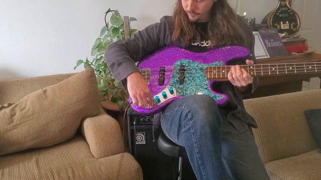 Dimarzio Pickup Comparison 60s vs RELENTLESS!!! смотреть онлайн