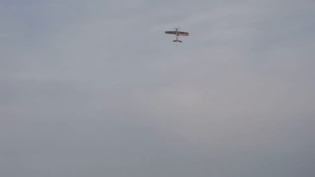 RC Airplane SWIFT /радиоуправляемый самолет СВИФТ смотреть онлайн