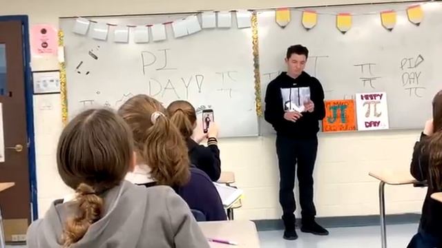 Рекорд штата по запоминанию знаков после запятой в числе «пи» смотреть онлайн