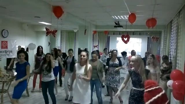 Зумба-фитнес в АТМОСФЕРЕ КРАСОТЫ смотреть онлайн