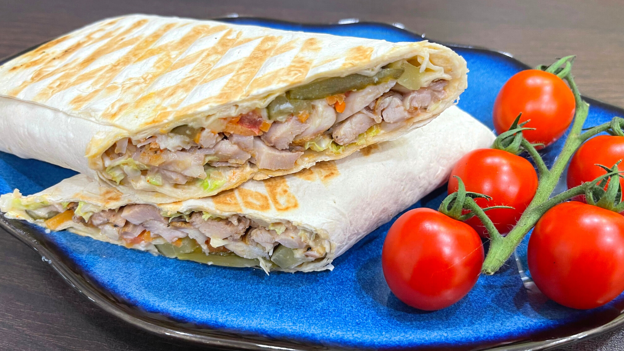 ШАУРМА в ДОМАШНИХ условиях. Самый простой рецепт. Ospen4iki - готовим дома просто, быстро, вкусно смотреть онлайн