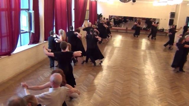 Медленный фокстрот. Школа бального танца для взрослых. смотреть онлайн