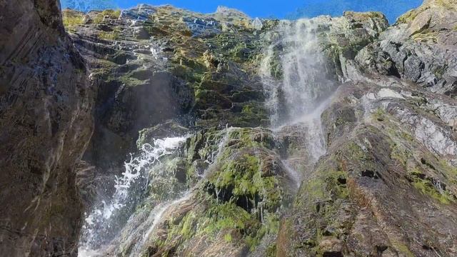 Insta360 ONE RS slow motion sample смотреть онлайн