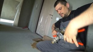 Перемычка на полотенцесушитель. Правильная установка змеевикаю.