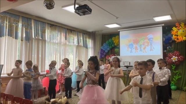 Танец" Помогатор ". Подготовительная группа №10. 2023г смотреть онлайн