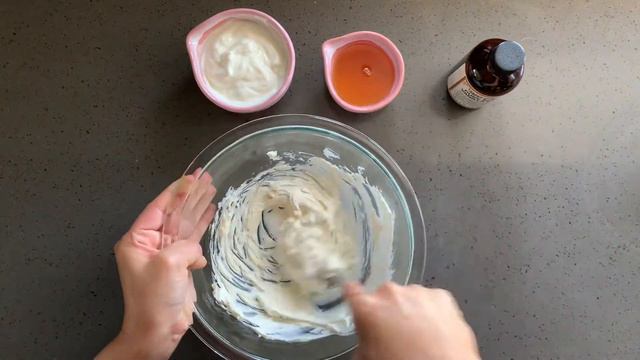 Healthy Bakes: Lighter fare for your sweet tooth Mini Cheesecakes! смотреть онлайн