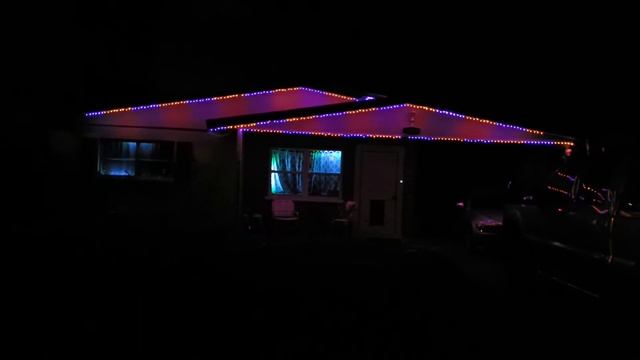 ws2811 pixel LEDs with an esp32 node MCU micro controller, day 2 of setup смотреть онлайн
