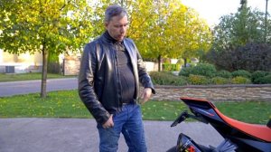 2022 Aprilia Tuono V4 Factory обзор | Фан и Хулиганство в чистом виде | Мотоциклы для Взрослых