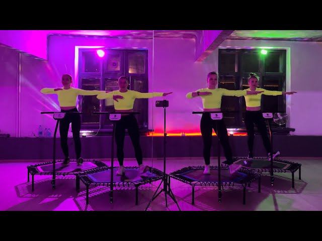 Джампинг не только для тела, но и активно стимулирует ум… смотреть онлайн