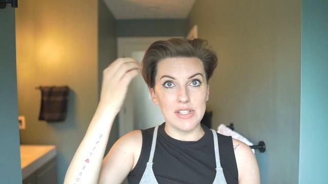 How to style a Pixie Haircut - Pushed Back with Undercut смотреть онлайн