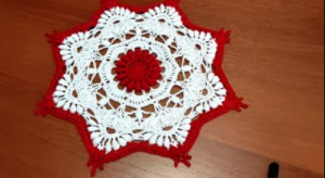 РЕЛЬЕФНАЯ, ОБЪЕМНАЯ САЛФЕТКА крючком.  Салфеточка, подробный М.К. для начинающих. (720p)