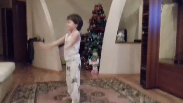 Мой брат танцует танец 18+ смотреть онлайн