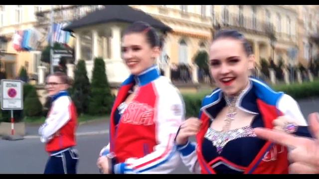 ЧЕМПИОНАТ ЕВРОПЫ 2017:НЕУДАЧНОЕ ПРИЗЕМЛЕНИЕ, САМЫЙ БОЛЬШОЙ ЗООПАРК В ЕВРОПЕ,ЗВЕЗДА В СУПЕРМАРКЕТЕ смотреть онлайн