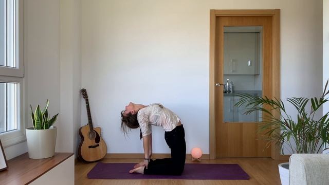 Yoga para niños. - Cuento infantil - " El rey de los animales " смотреть онлайн