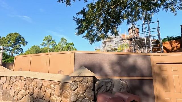 Magic Kingdom Halloween 2023 - Walt Disney World Walkthrough, Haunted Mansion & Merchandise [4K POV смотреть онлайн