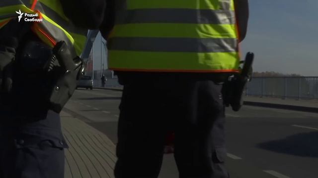 «Пуцін можа дазволіць сабе павольна адпілоўваць Лукашэнку па мезенцы» смотреть онлайн