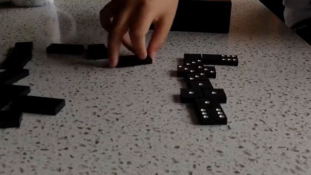 Играем в Домино смотреть онлайн