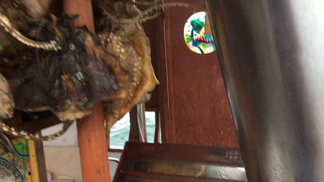 Шашлык в открытом море смотреть онлайн