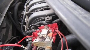 Renault Scenic 2 вышел из строя предохранитель на плюсовой клемме АКБ