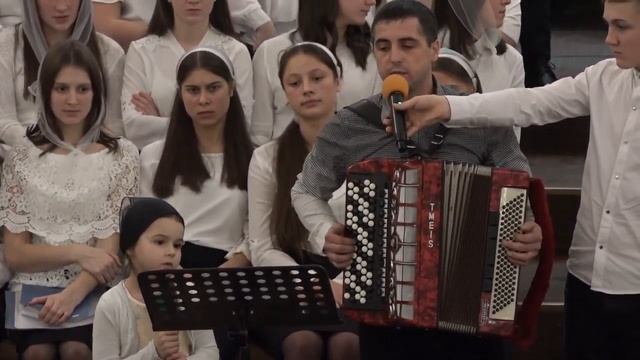 Тишина склонилась над Землей смотреть онлайн