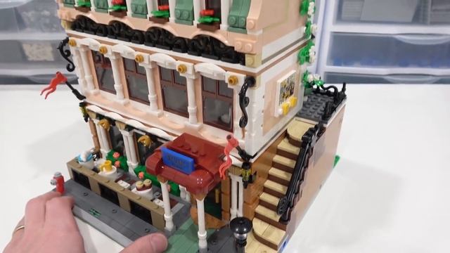 El Cubo Fine Art Café Modular Building Review смотреть онлайн