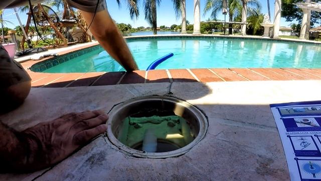 Vingli Pool Vacuum Cleaner Review - Swimming Pool Creepy Crawler Vacuum смотреть онлайн