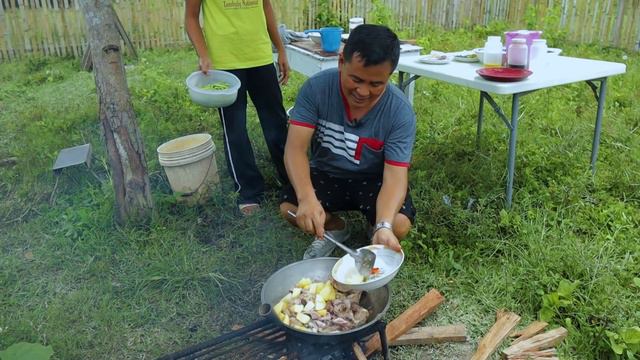 What Does Rabbit meat Taste Like! Modern method in raising rabbits ( Cooking rabbit meat ) смотреть онлайн
