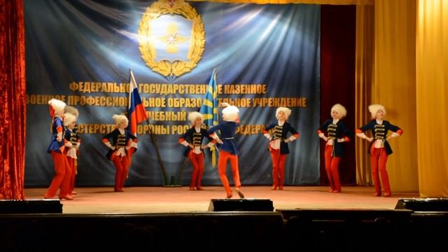 ДЕНЬ ЗАЩИТНИКА ОТЕЧЕСТВА. КАЗАЧИЙ ПЛЯС. ЛЕБЁДУШКИ смотреть онлайн