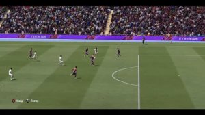 Рафинья. Гол за пределами штрафной.