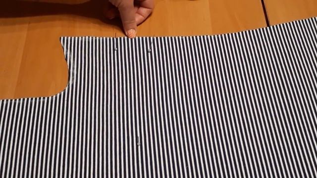 Простая выкройка и пошив летнего халатика на молнии смотреть онлайн