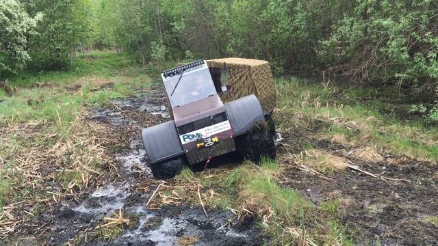 Вездеход Макси Ромб по заросшему пруду 2 смотреть онлайн