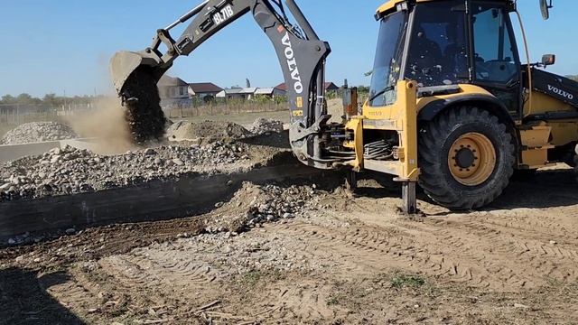 Засыпка фундамента 2023 год смотреть онлайн