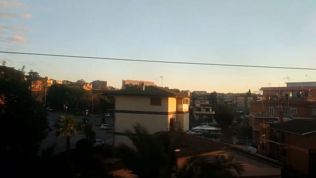 На Римском метро, в пригород Рима. On the Roman metro, to the suburbs of Rome. смотреть онлайн