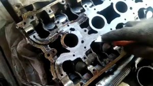 Нет давления масла. болтаются ли распредвалы в гбц.