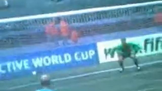 Сумашедший вратарь танцор FIFA смотреть онлайн